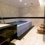 アパート Serenity All-in Luxury Private